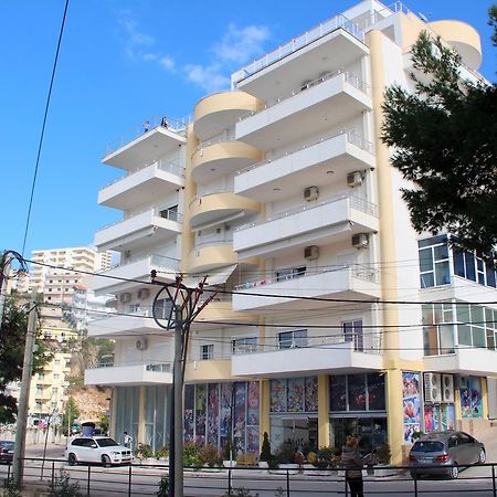 Kristi Apartments Sarandë エクステリア 写真