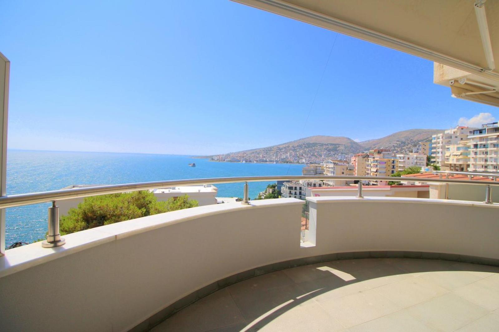 Kristi Apartments Sarandë エクステリア 写真