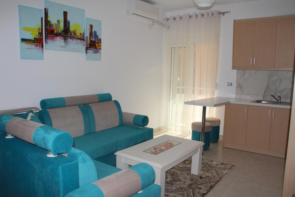 Kristi Apartments Sarandë エクステリア 写真