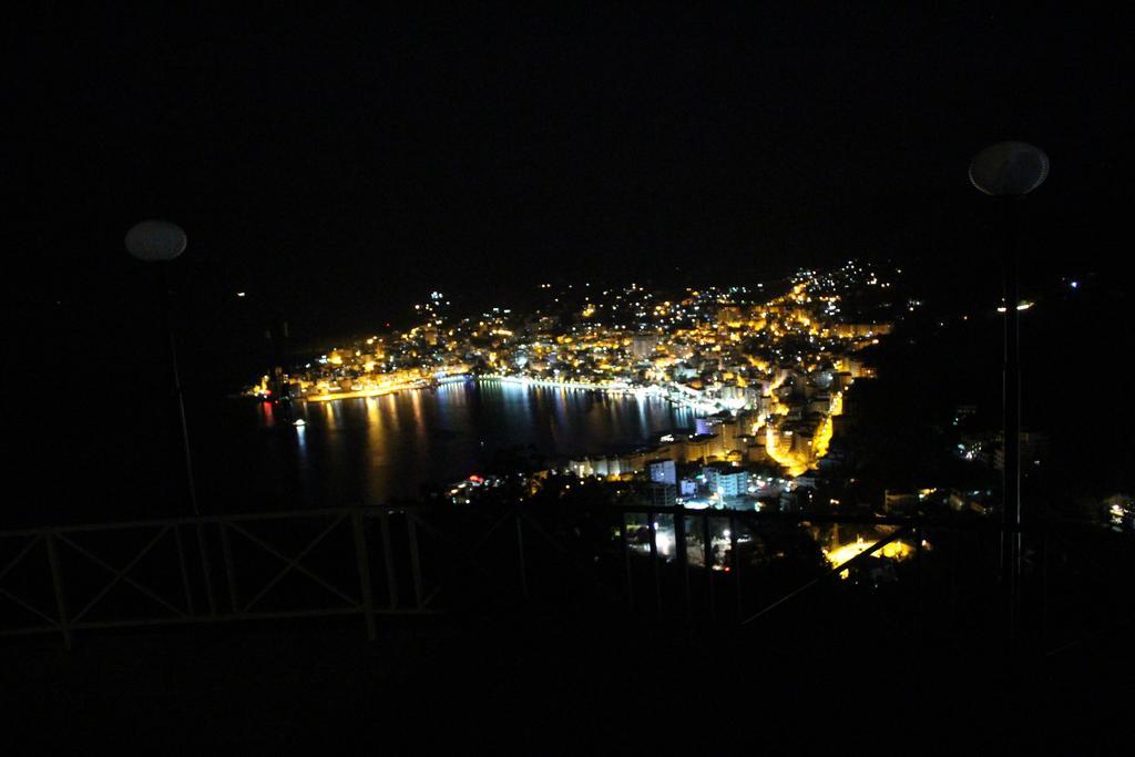 Kristi Apartments Sarandë エクステリア 写真